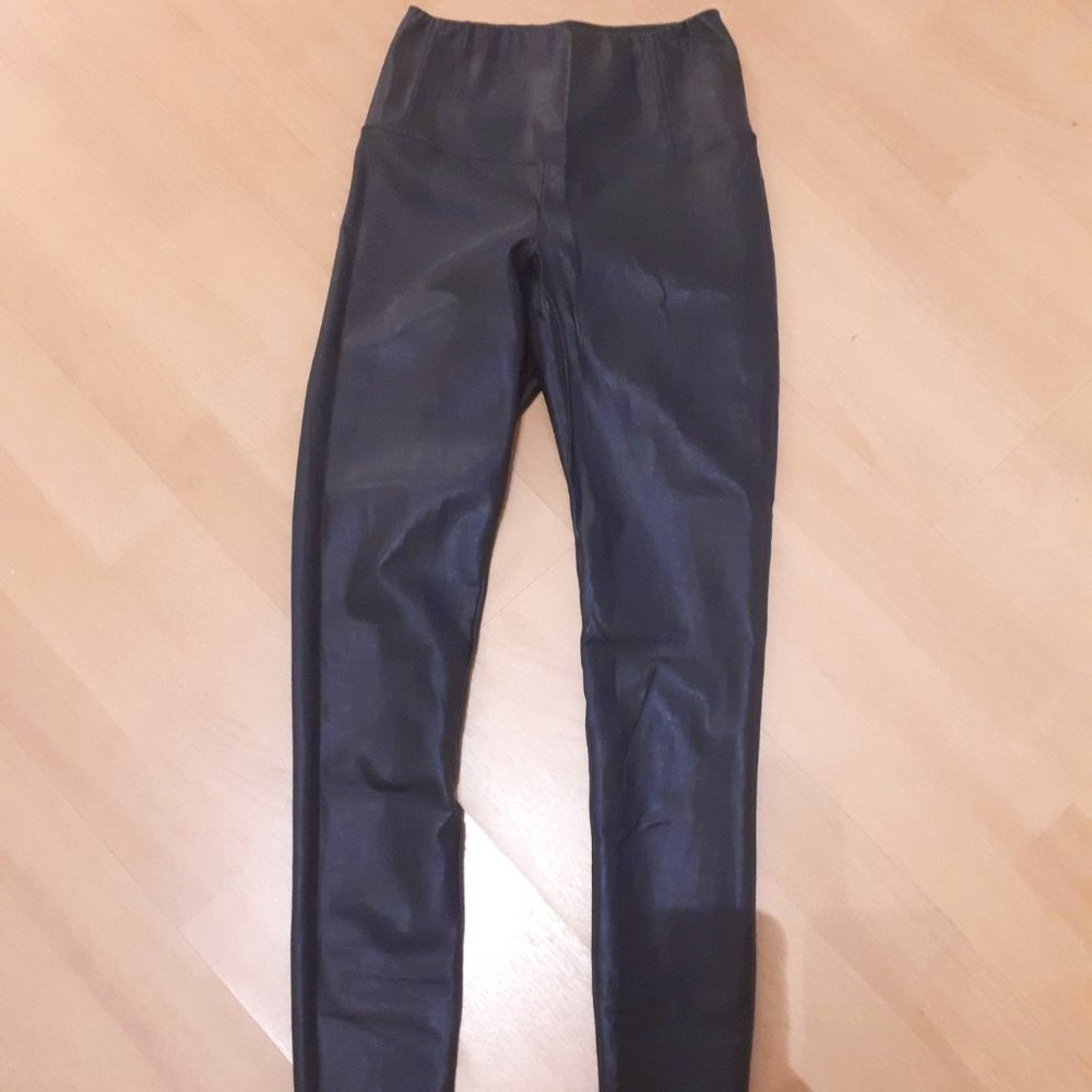 ARITZIA - Wilfred Free Vegan Leather Leggings